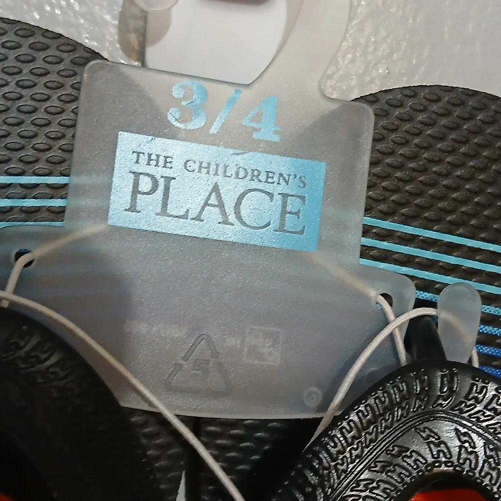 THE‎ CHILDREN'S PLACE BOYS FLIP FLOPS SIZE 3-4